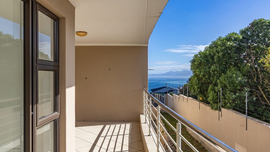 2 Bedroom Property for Sale in De Kelders Western Cape
